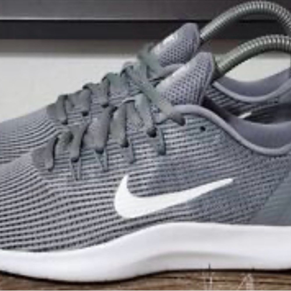 Nike Women’s Gray Mesh Running Sneakers with White Swoosh
